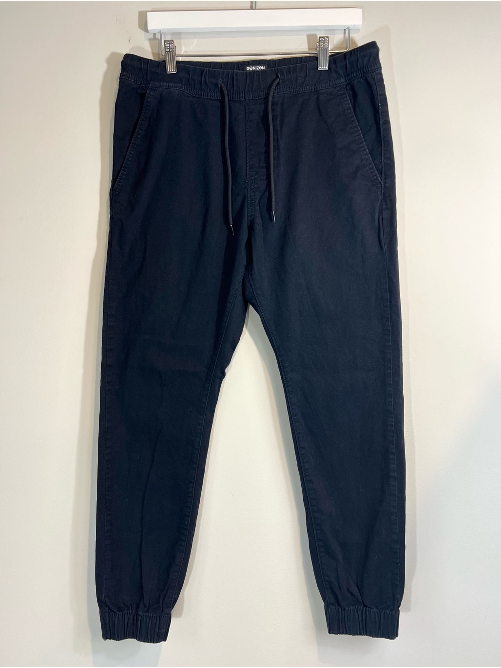 DENIZEN from Levi's Men's Twill Joggers Black Stretch - Size M